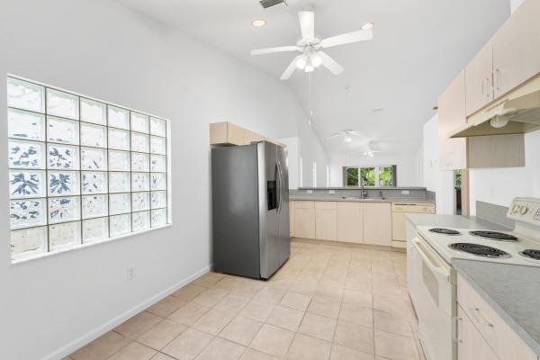 Hampton Lakes, 12838 Hampton Lakes Cir, Boynton Beach, Florida 33436, image 3