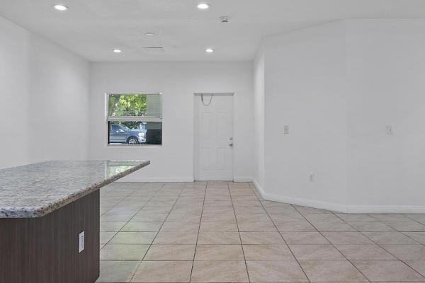 105 2nd St #101, Lake Park, Florida 33403, image 1