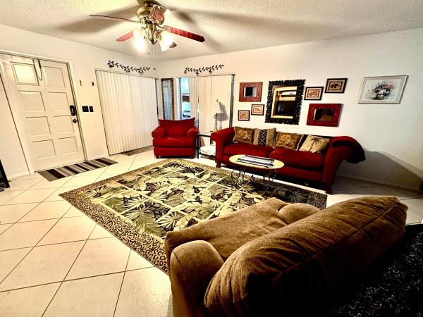 16 Plymouth A, West Palm Beach, Florida 33417, image 3