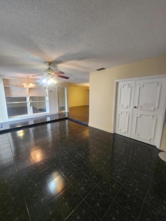 Palm Beach Lakes South, 225 S Sequoia Dr, West Palm Beach, Florida 33409, image 3