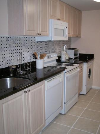 Arissa Place, 2080 Greenview Shores Blvd #420, Wellington, Florida 33414, image 2