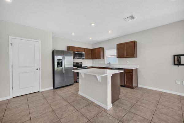 Avalon Crossing, 501 Cherimoya St, Fort Pierce, Florida 34981, image 2