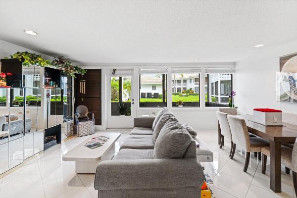 20045 Boca West Dr, Boca Raton, Florida 33434, image 2