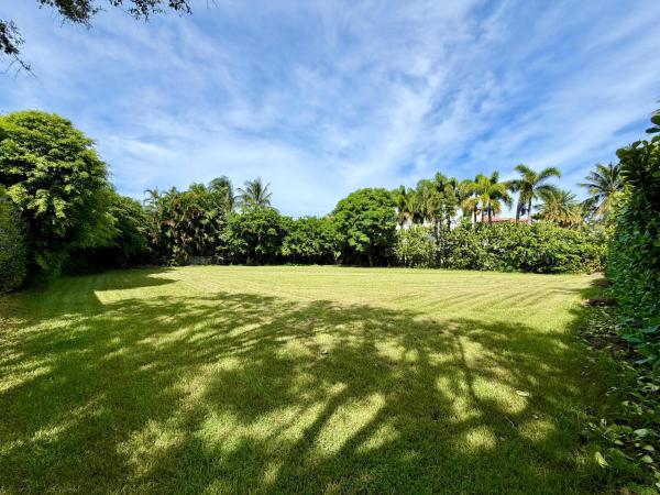 Poinciana Park, 243 Seaspray Ave, Palm Beach, Florida 33480, image 2