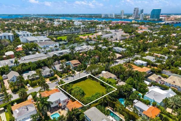 Poinciana Park, 243 Seaspray Ave, Palm Beach, Florida 33480, image 1