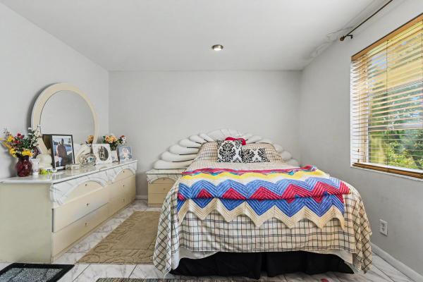 Lauderdale Oaks, 3090 NW 46th Ave #214A, Lauderdale Lakes, Florida 33313, image 2