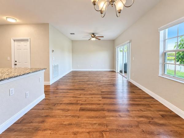 4114 Emerald Vis, Lake Worth, Florida 33461, image 2