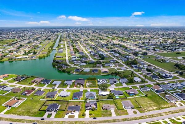 Cape Coral Residential, 623 NE 7th Ter, Cape Coral, Florida 33909, image 2