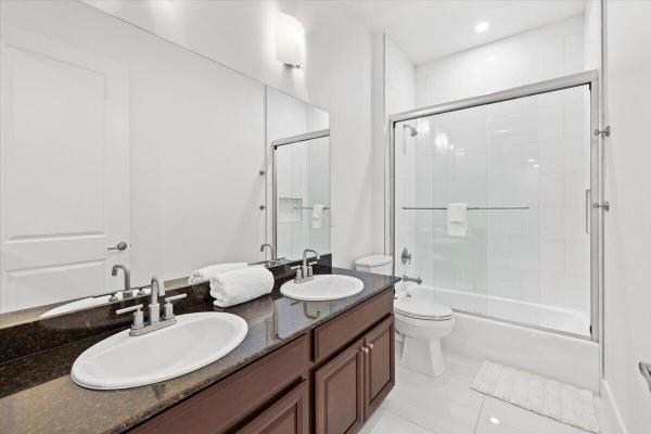 Centra Blue Lake Townhomes, 4980 NW 15th Ave, Boca Raton, Florida 33431, image 2
