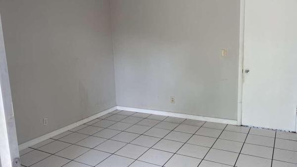 Romont Gardens Andover, 50 NW 204th St #8, Miami Gardens, Florida 33169, image 2