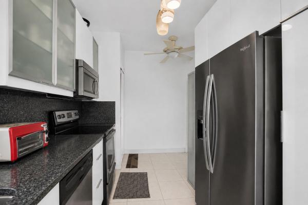 6487 Via Regina, Boca Raton, Florida 33433, image 3