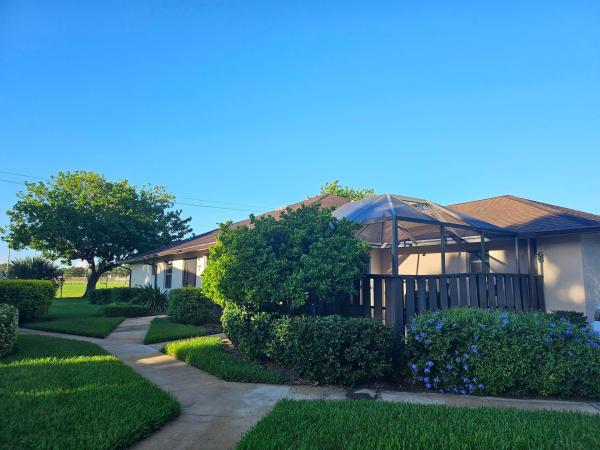 1631 Laurel Leaf Ln #A, Fort Pierce, Florida 34950, image 2