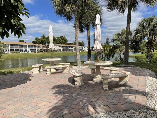 218 Somerset L, West Palm Beach, Florida 33417, image 2