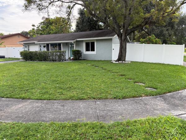 Saddlebrook, 18422 Spanish Isles Pl, Boca Raton, Florida 33496, image 2