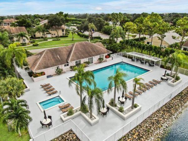 Pine Ridge At Delray Beach, 7872 Mansfield Hollow Rd, Delray Beach, Florida 33446, image 2