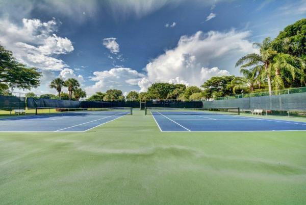 Pelican Cay, 10894 Old Bridgeport Ln, Boca Raton, Florida 33498, image 2