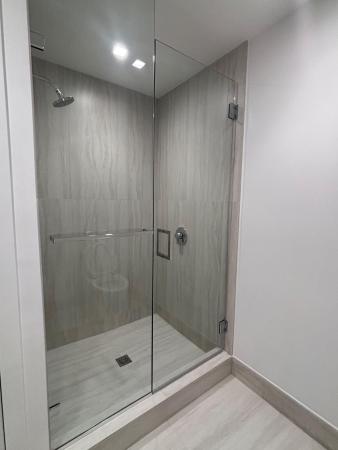 2411 Laguna Cir CIRCLE #1104, North Miami, Florida 33181, image 2