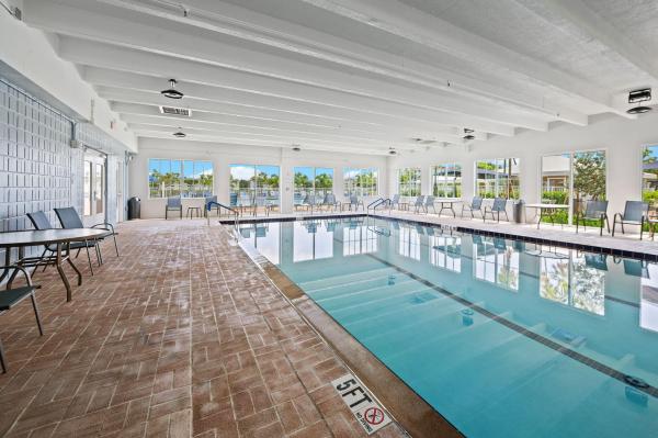 Huntington Pointe, 6356 Kings Gate Cir, Delray Beach, Florida 33484, image 1