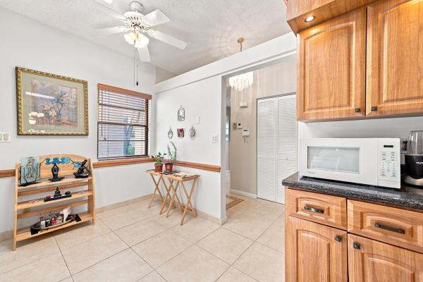 Huntington Pointe, 6356 Kings Gate Cir, Delray Beach, Florida 33484, image 3