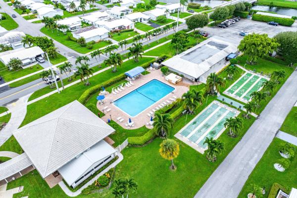 Palm Beach Leisureville, 106 NW 10th Ct, Boynton Beach, Florida 33426, image 2