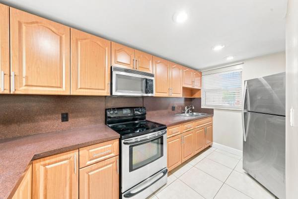 Casa Del Sol, 1750 W 46th St #242, Hialeah, Florida 33012, image 3