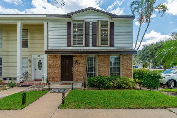 Brier Patch, 1626 Brier Patch Trl, Wellington, Florida 33414, image 3