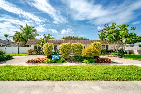 Boca Raton Square, 1424 SW 13th Dr, Boca Raton, Florida 33486, image 1