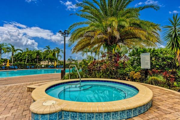 Liberty Bay At Briar Bay, 3331 Commodore Ct, West Palm Beach, Florida 33411, image 2