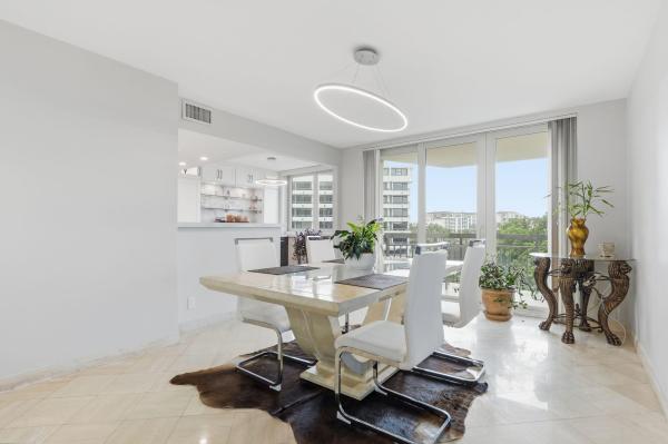 The Carlton, 901 E Camino Real #6D, Boca Raton, Florida 33432, image 3