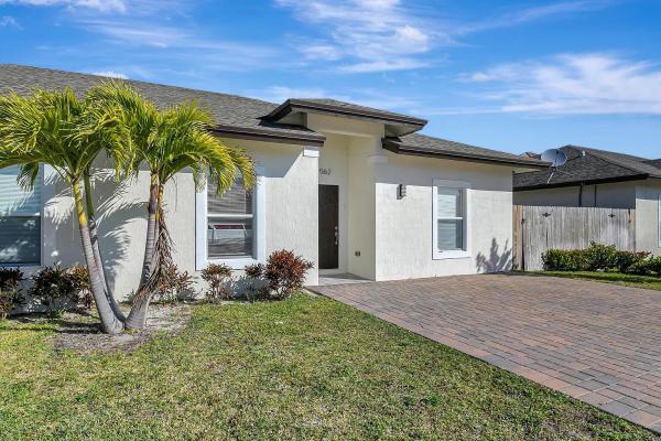 Fontaine, 1562 W 26th Ct, Riviera Beach, Florida 33404, image 3