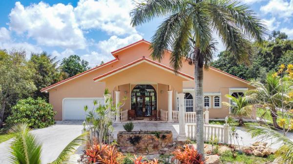Sunshine Ranches, 14630 Luray Rd, Southwest Ranches, Florida 33330, image 3