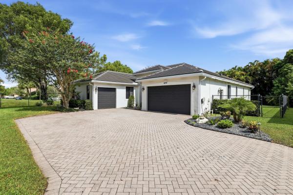 Hidden Lake, 4797 NW 72nd Pl, Coconut Creek, Florida 33073, image 3