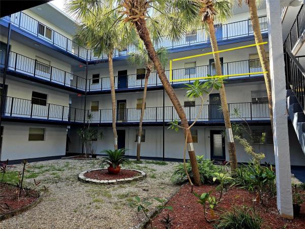 Somerset, 2860 Somerset Dr #317K, Lauderdale Lakes, Florida 33311, image 2