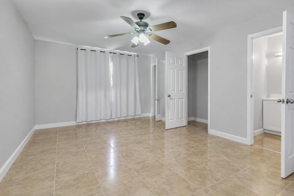 Palm Beach Gardens Estates, 512 Holly Dr #1, Palm Beach Gardens, Florida 33410, image 2