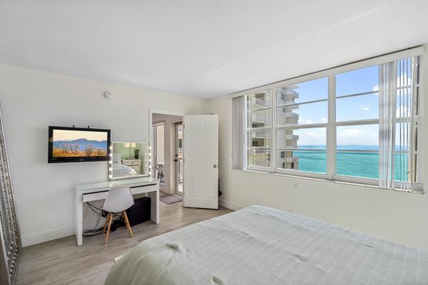 Admiralty Towers Apartments, 750 N Ocean Blvd #1507, Pompano Beach, Florida 33062, image 1