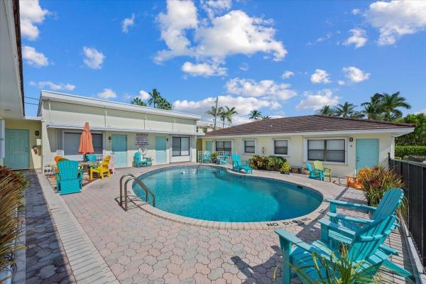 Palm Beach Shore Acres, 1 Tropical Dr #3, Ocean Ridge, Florida 33435, image 1