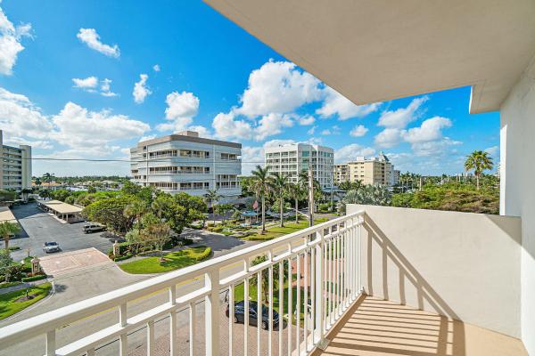 Ambassadors East, 3215 S Ocean Blvd #302, Highland Beach, Florida 33487, image 3