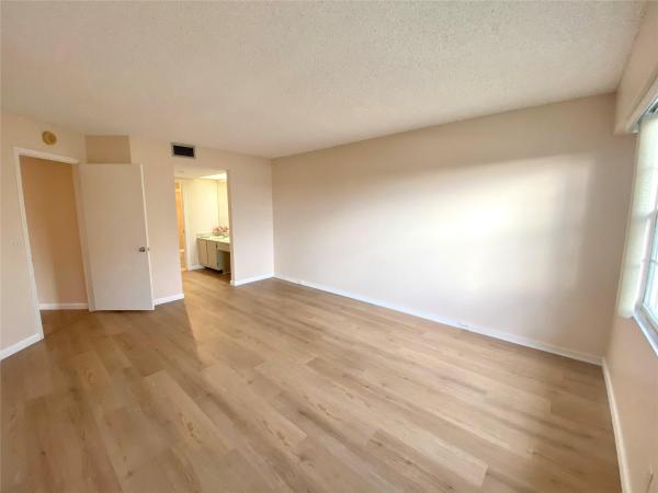 Cambridge At Century Village, 1000 SW 128th Ter #411V, Pembroke Pines, Florida 33027, image 2