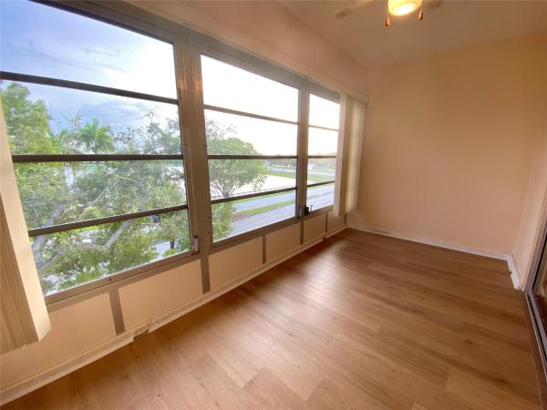 Cambridge At Century Village, 1000 SW 128th Ter #411V, Pembroke Pines, Florida 33027, image 3