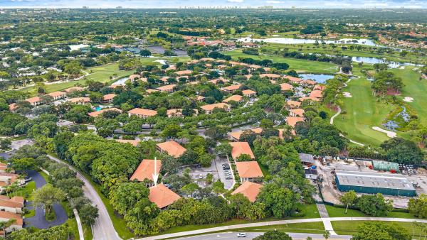 Golf Villas, 224 Brackenwood Ter, Palm Beach Gardens, Florida 33418, image 1