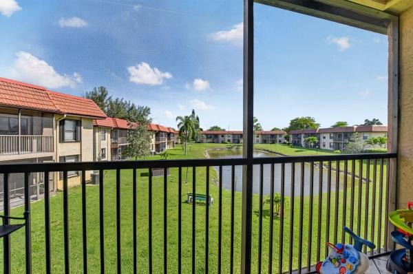 21895 Lake Forest Cir #201, Boca Raton, Florida 33433, image 1