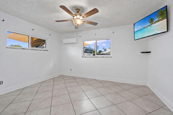 5111 Eagle Dr, Fort Pierce, Florida 34951, image 1