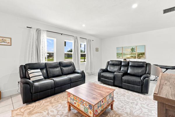 Swan Park, 502 NW Kilpatrick Ave, Port St. Lucie, Florida 34983, image 3