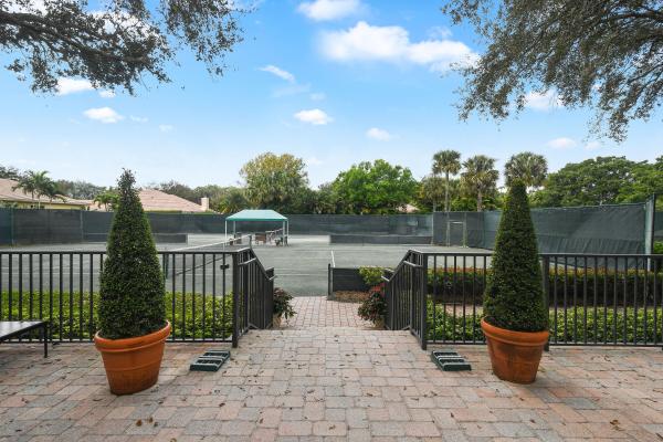 18444 SE Heritage Dr, Tequesta, Florida 33469, image 2