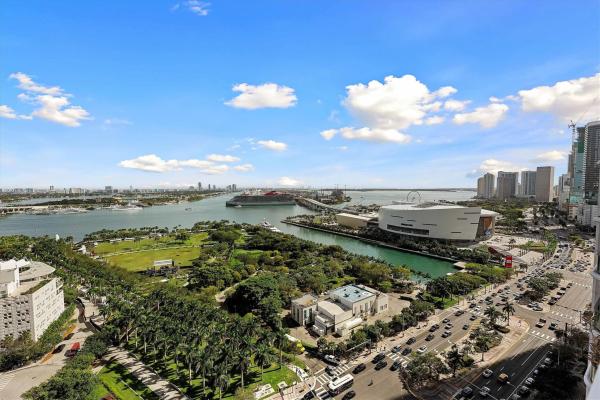 Ten Museum Park Residential, 1040 Biscayne Blvd #2101, Miami, Florida 33132, image 3