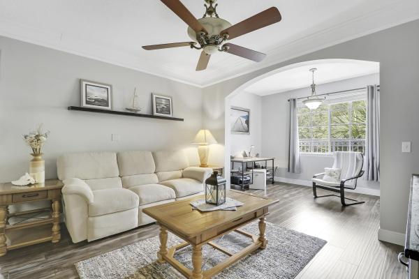 8303 Myrtlewood Cir W, Palm Beach Gardens, Florida 33418, image 3