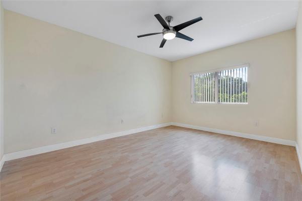 Yardley, 7765 Yardley Dr #403, Tamarac, Florida 33321, image 2