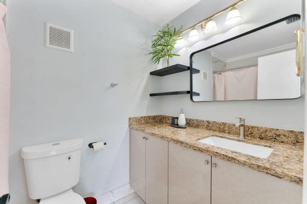 Lakewood On The Green, 5380 Lakewood Cir S #B, Margate, Florida 33063, image 1
