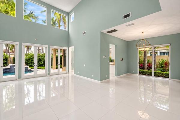 Island Way, 3728 NE 208th Ter, Aventura, Florida 33180, image 2