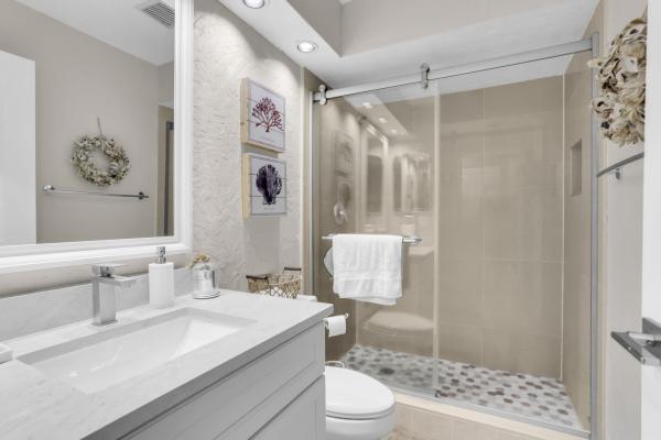 60 Pelican Pointe Dr #201, Delray Beach, Florida 33483, image 2